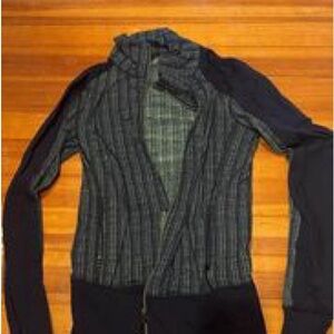 Lululemon Zip Up
